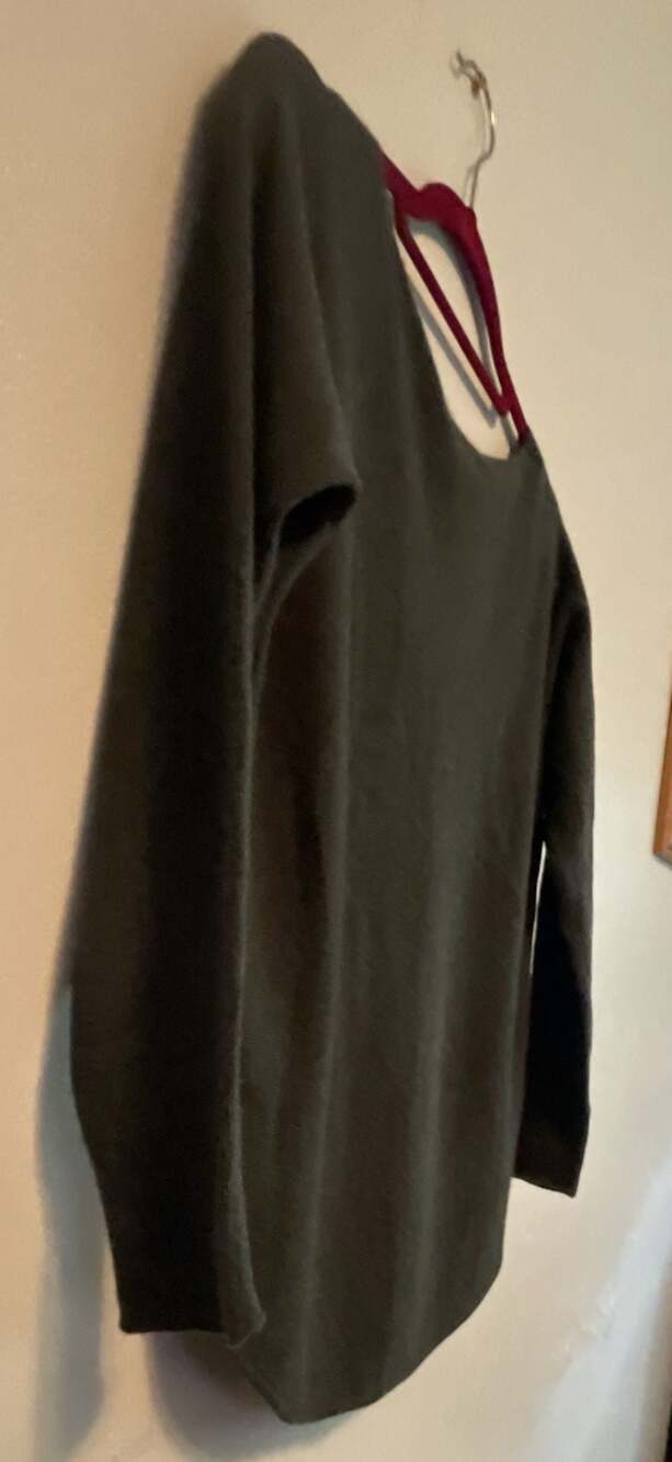 Max Studio Women's 100% 2-Ply Cashmere Long Sleeve Crew Neck Sweater, M - Picture 5 of 9